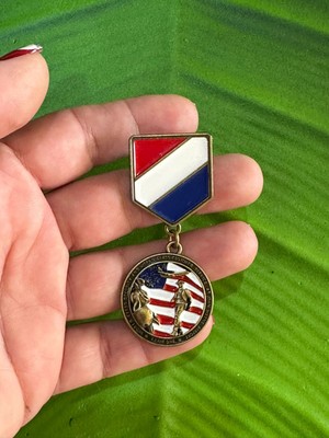 Gönülden Tasarım Bayraklı Tasarım Ceket Broşu Yaka Iğnesi Broş