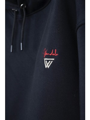 Wondela Sweatshirt