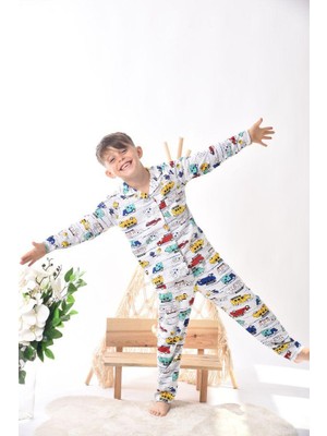 Tuğse Önden Düğmeli Uzun Kollu Mevsimlik Araba Baskılı Pijama Takımı