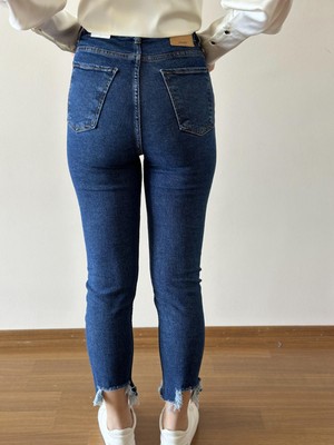 Foni Fashion Paça Detaylı Yırtık Slım Mom Jean