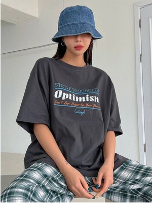 Black Sokak Kadın Antrasit Optimism Baskılı Oversize Bisiklet Yaka Tshirt