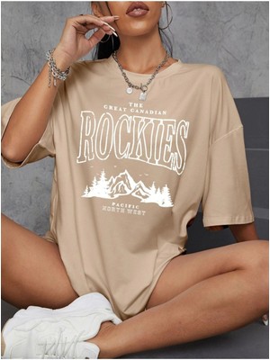 Black Sokak Kadın Bej Rockıes Baskılı Oversize Bisiklet Yaka Tshirt