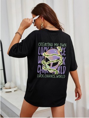 Black Sokak Blacksokak Kadın Siyah Luck Chance World Baskılı Oversize Bisiklet Yaka Tshirt