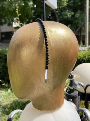 Pearly Handmade Siyah Kristal Taç