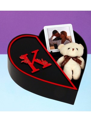 Giftstime Kişiye Özel Baş Harf Tasarımlı Kalp Kutu ve Peluş Ayıcık Anahtarlık Çerçeve Sevgiliye Özel
