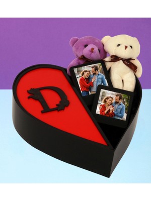 Giftstime Kişiye Özel Baş Harf Tasarımlı Kalp Kutu ve Çift Peluş Ayıcık Anahtarlık Siyah Çerçeve