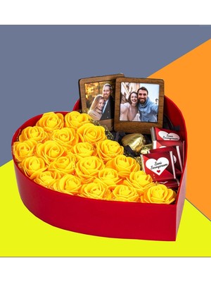 Giftstime Sevgililer Günü Fotoğraflı New Kalp Kutu Çiçek Çikolata Buketi 2'li Ahşap Çerçe Sevgiliye Özel