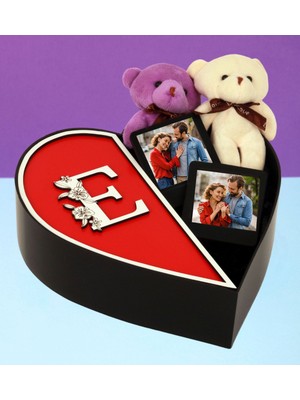Giftstime Kişiye Özel Baş Harf Tasarımlı Kalp Kutu ve Çift Peluş Ayıcık Anahtarlık Siyah Çerçeve