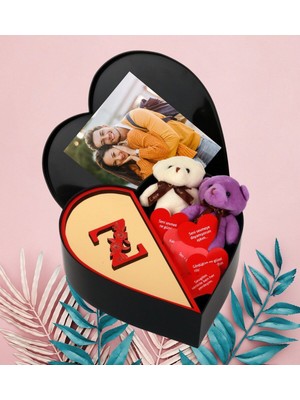 Giftstime Kişiye Özel Aynalı Pleksi Baş Harf Tasarımlı Kalp Kutu ve Ikili Peluş Ayıcık Anahtarlık Aşk Sözleri