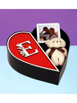 Giftstime Kişiye Özel Baş Harf Tasarımlı Kalp Kutu ve Peluş Ayıcık Anahtarlık Çerçeve Sevgiliye Özel