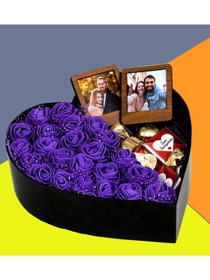 Giftstime Fotoğraflı New Kalp Kutu Çiçek Çikolata Buketi 2'li Ahşap Çerçe Sevgiliye Özel