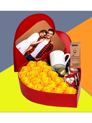 Giftstime Fotoğraflı New Kalp Kutu Çiçek Çikolata Buketi Kah Fincanı Türk Kahsi Sevgiliye Özel