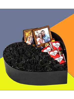 Giftstime Fotoğraflı New Kalp Kutu Çiçek Çikolata Buketi 2'li Ahşap Çerçe Sevgiliye Özel