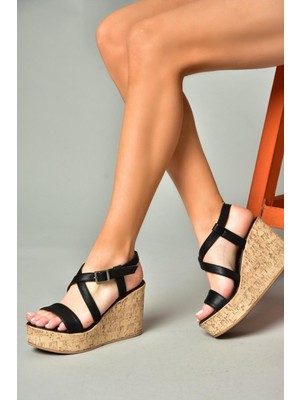 Fox Shoes S996054409 Siyah Dolgu Topuklu Kadın Ayakkabı