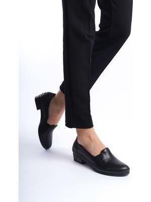 Tamdabu Ayakkabı  Deri Anatomik Taban Comfort Siyah Kadın Ayakkabı TMD202465