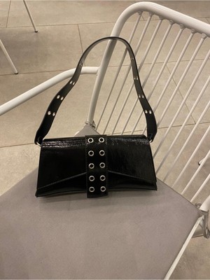 Tekno Trust Siyah Kadın Siyah Rugan Kuş Gözü Detaylı Kol Çantası Şık / Gece Armürlü