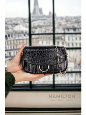 Tekno Trust Küçük Boy Orijinal Kadın Çapraz Zincir Askılı Yumuşak Deri Dokulu Detaylı Tek Gözlü Şık Siyah Omuz