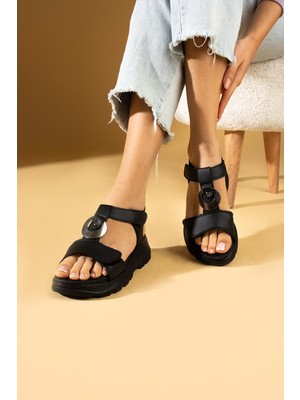 Shoetek Svetlana Kadın Sandalet Halka Tokalı Siyah Deri