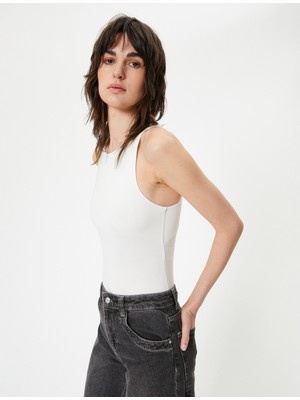 Koton Basic Kolsuz Atlet Çıtçıtlı Halter Yaka