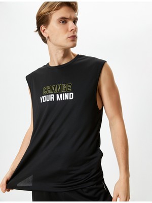 Koton Sporcu Atleti Kolsuz Slogan Baskılı Bisiklet Yaka