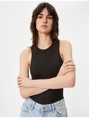 Koton Basic Kolsuz Atlet Çıtçıtlı Halter Yaka