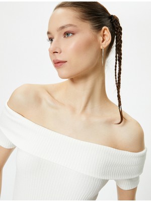 Koton Madonna Yaka Tişört Crop  Ribanalı Kısa Kollu Slim Fit