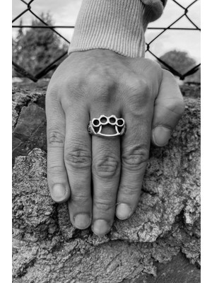 CAPO By Aytaç Yamaç Punch Figürlü Ayarlanabilir Eskitme Gümüş Kaplama Yüzük