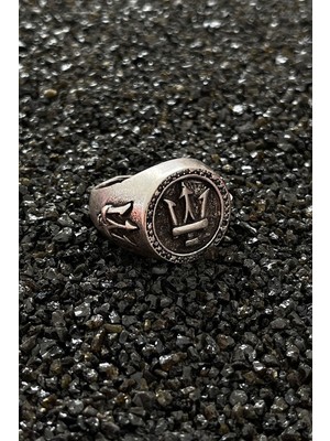 CAPO By Aytaç Yamaç Poseidon Mızrak Figürlü Ayarlanabilir Eskitme Gümüş Kaplama Yüzük