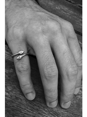 CAPO By Aytaç Yamaç Çift Başlı Yılan Modeli Ayarlanabilir Eskitme Gümüş Kaplama Yüzük