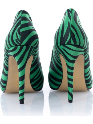 ShoeSSpring Ince Topuklu Yeşil Zebra Desenli Stiletto