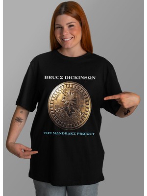 Bu Tshirt Bruce Dickinson - The Mandrake Project' Temalı Oversize Unisex T-Shirt.