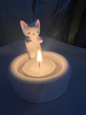 Love Candle Dekor Üşüyen Kedi Mumluk, Elini Isıtan Kedi Mumluk, Kedi Mumluk, Ateş Başında Üşüyen Kedi Mumluk