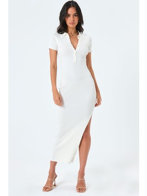 Madmext Ekru Kadın Elbise Yandan Yırtmaç Detayıyla Şık ve Modern Tasarım