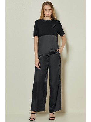 Guitar Yuvarlak Yaka Düğmeli Siyah Penye Bluz