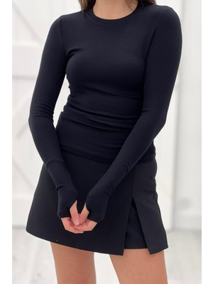 Karol Siyah Soft Touch Kolu Yırtmaç Detay Bluz 5068