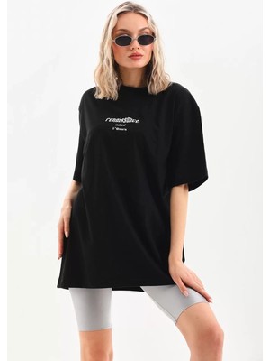 Tarz Yeri Baskılı Oversize T-Shirt Siyah