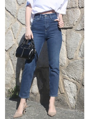 Madmext Koyu Mavi Slim Fit Kadın Mom Jean MG1738