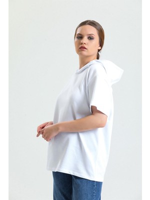 Pulur.co Beyaz Kısa Kollu Kapüşonlu Oversize Sweatshirt