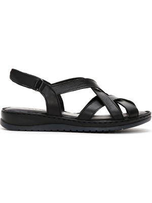 Derimod Kadın Siyah Bilekten Bantlı Deri Comfort Sandalet