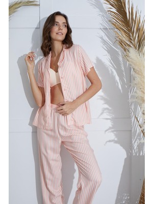 Kadın Kısa Kol Önden Düğmeli Somon Pijama Takım C8T1N951
