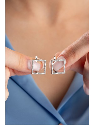 Nereze 925 Ayar Gümüş Rodyum Kaplama Zirkon Taşlı Içi Boş Kare Model Küpe