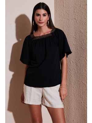 Lela Güpürlü Regular Fit Kare Yaka Bluz Kadın Bluz 5865652