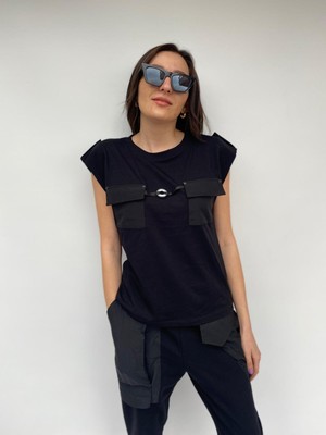 Key Moda Kadın Bisiklet Yaka Apoletli Siyah Tshirt