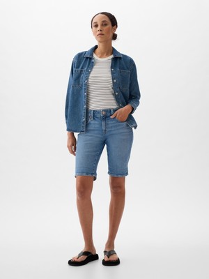 Gap Kadın Mavi 9" Mid Rise Denim Bermuda Şort