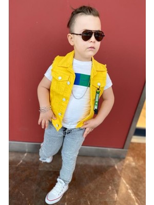 Riccotarz Erkek Çocuk Merci Yazı Baskılı Tişört Jean Pantolon ve Düğme Detaylı Sıfır Kol Jean Sarı Yelek Alt Üst Takım