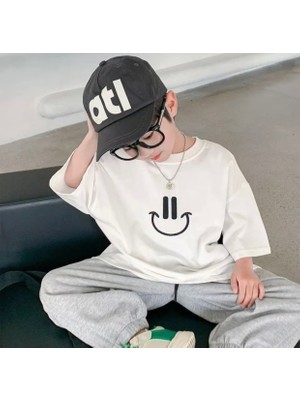 Kids Face Özel Tasarım Bisiklet Yaka Mutlu Gülücük Dijital Baskılı %100 Pamuk Oversize Erkek Çocuk T-Shırt