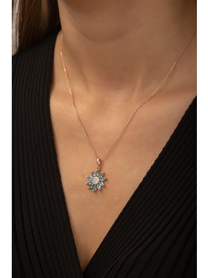 Sunshine 925 Ayar Rose Kaplamalı Buz Mavisi Taşlı Papatya Çiçek Gümüş Kolye