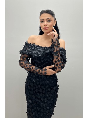 Giyimmasalı Üç Boyut Çiçekli Kumaş Kayık Yaka Kalem Elbise - Siyah