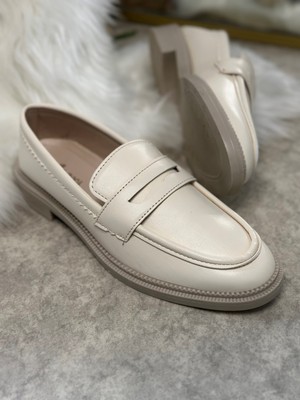 İmershoes Günlük Kadın Düz Loafer Klasik Desenli Taban Zincirli Oval Burunlu Makosen Sade Şık Ayakkabı 130