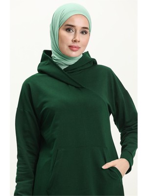 Bwest Aysima Yaka Detaylı Kapşonlu Sade Basic Sweatshirt - 03032.032 - Zümrüt